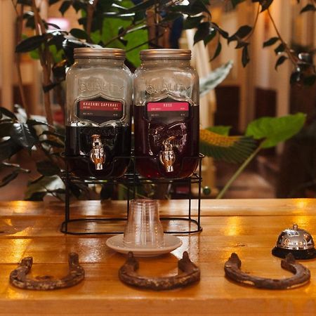Hotel Tato Tbiliszi Kültér fotó