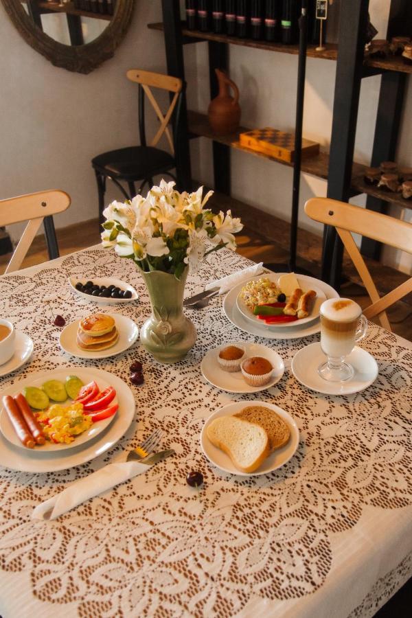 Hotel Tato Tbiliszi Kültér fotó