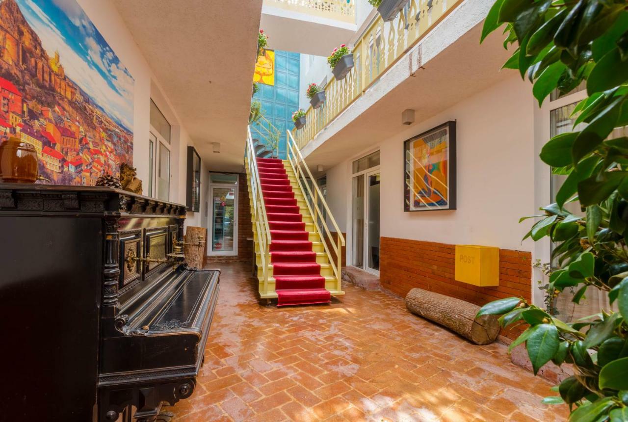 Hotel Tato Tbiliszi Kültér fotó